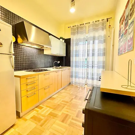 Hostdomus - Casa Corallo Appartamento Alassio